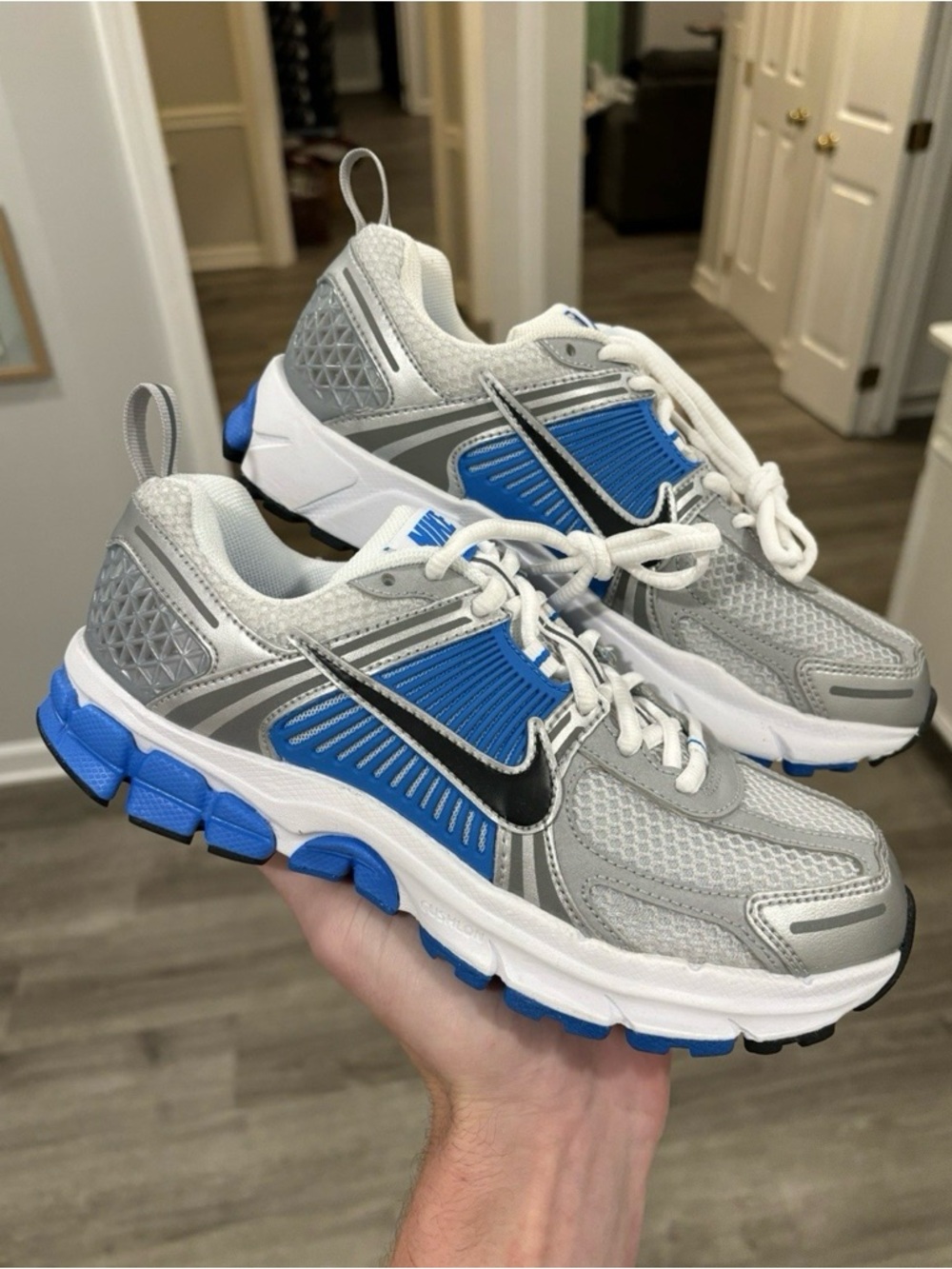 Nike Vomero 5 5.5Y